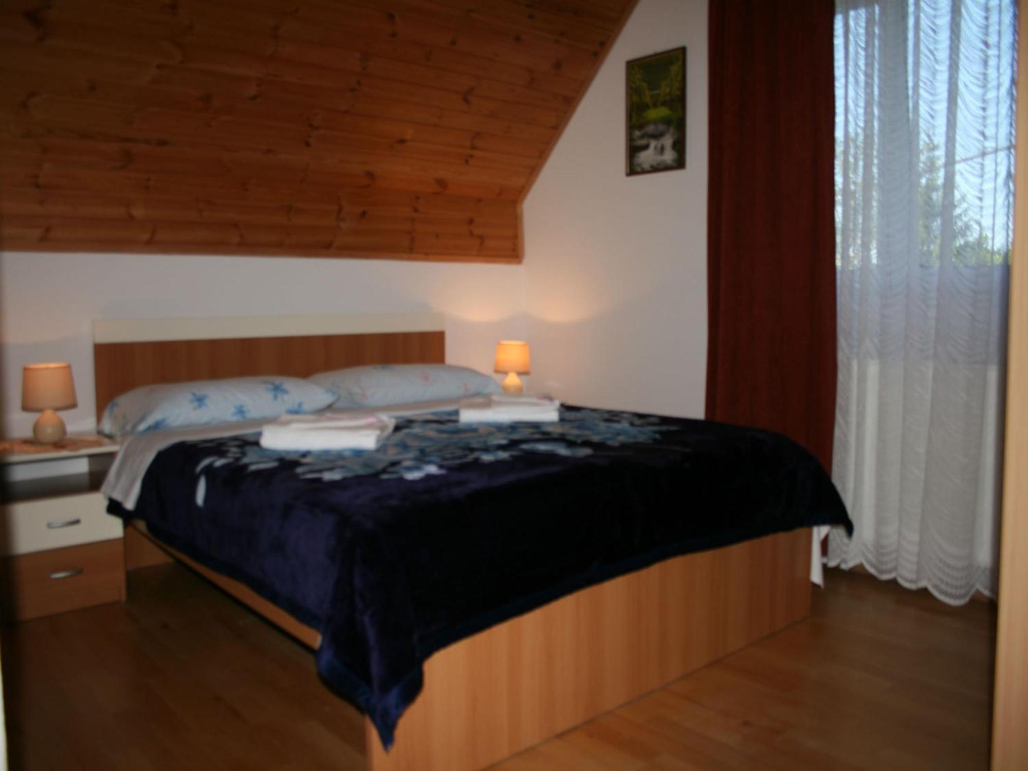 Adriana Guesthouse Jezerce Værelse billede